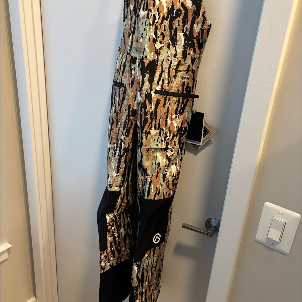 The North Face Black and Brown Patterned snow ski bib
NWT